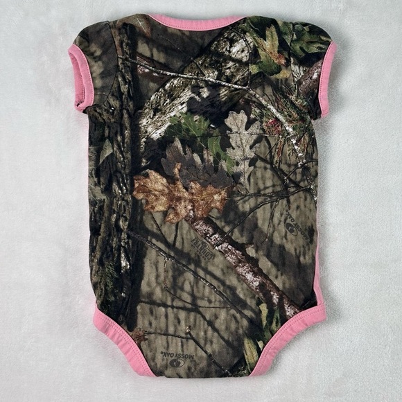 🌸3/$15🌸 CARHARTT Pink Mossy Oak Hunting Deer Camo Sleeve Baby Girls Bodysuit 6M - Picture 9 of 13